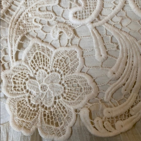 Ivory Crochet boho tunic by Hannah size L - Picture 3 of 6